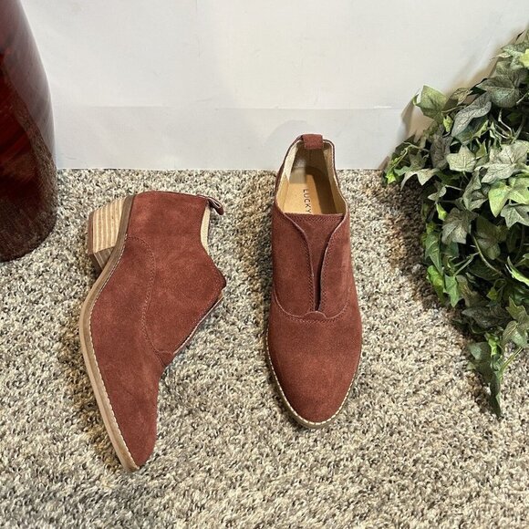 Lucky Brand Fimberly Slip On Ankle Boots Booties Maroon Red Suede Womens Size 8 - Picture 1 of 7